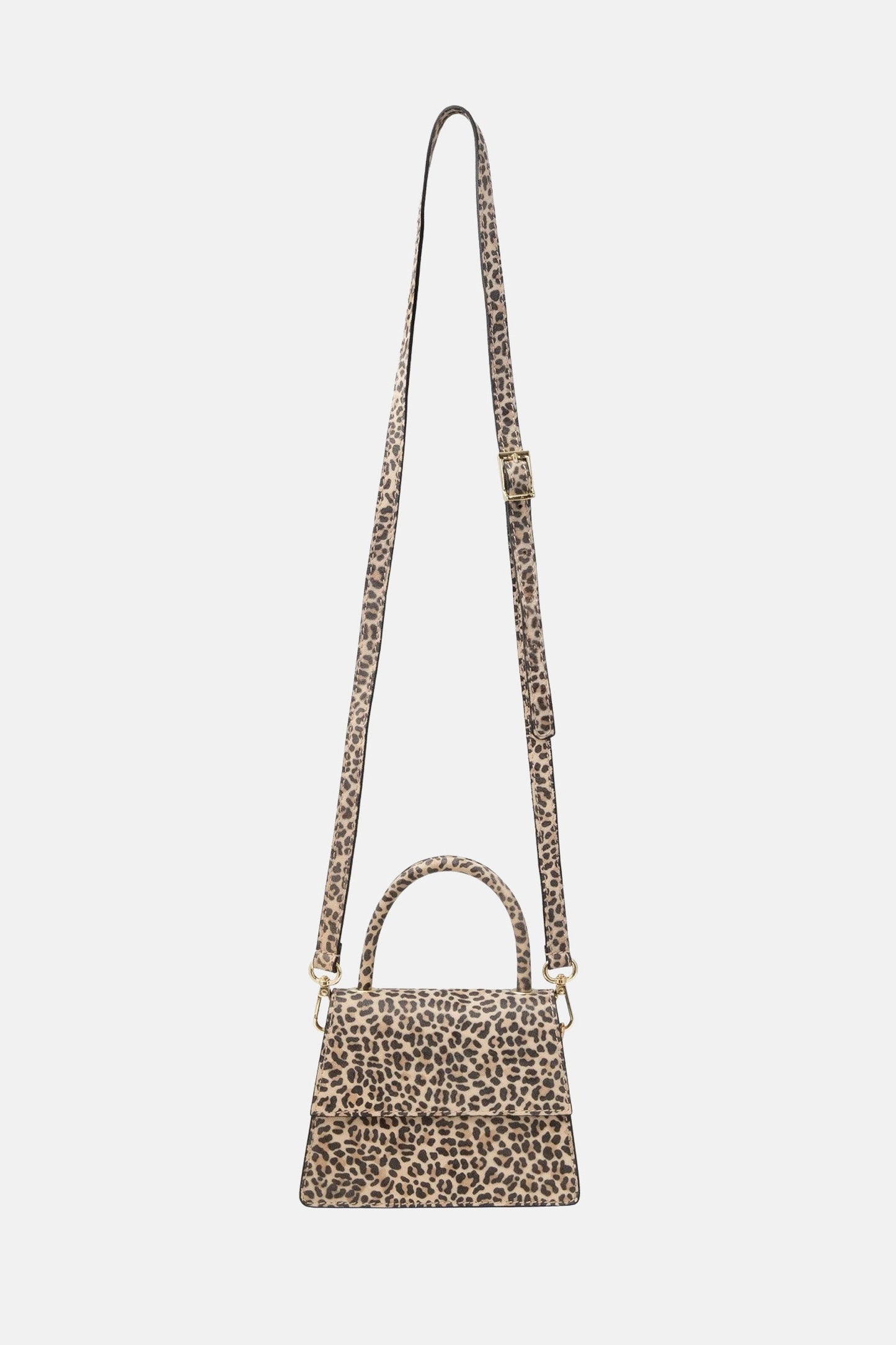 Elegant leopard-print handbag